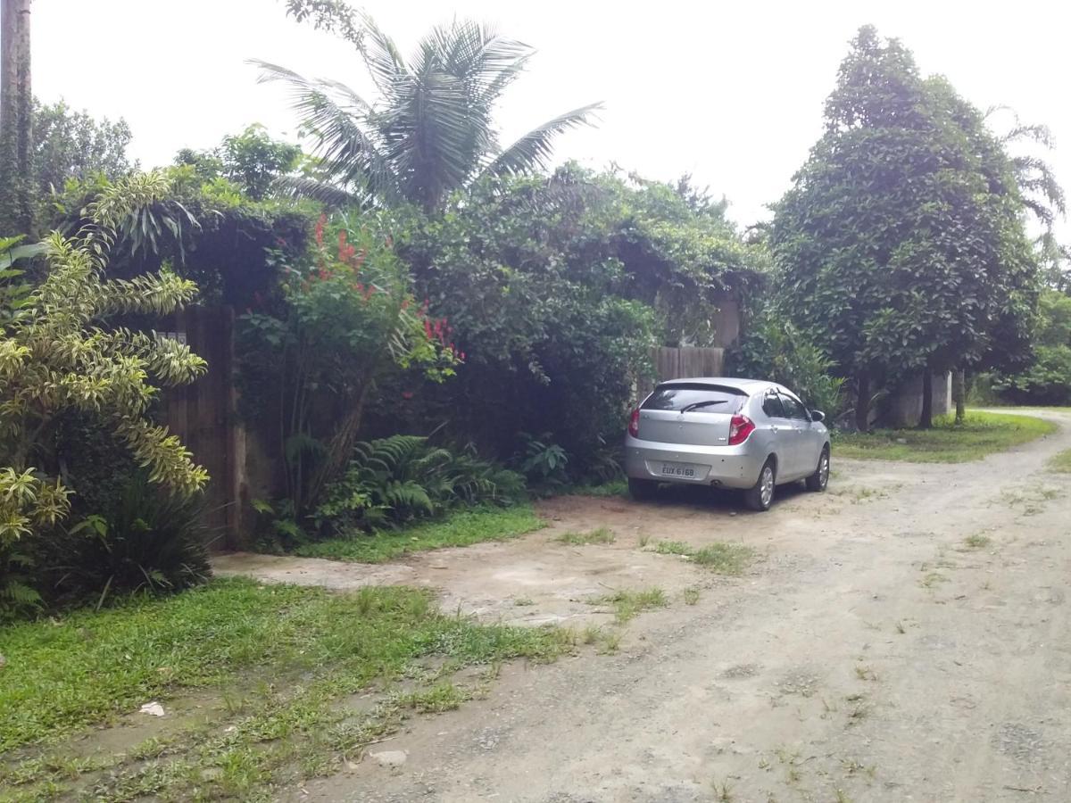 Suites Proximo Ao Rio Jaguareguava Em Bertioga Luaran gambar